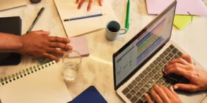 trabajando con herramientas de gestión de proyectos
